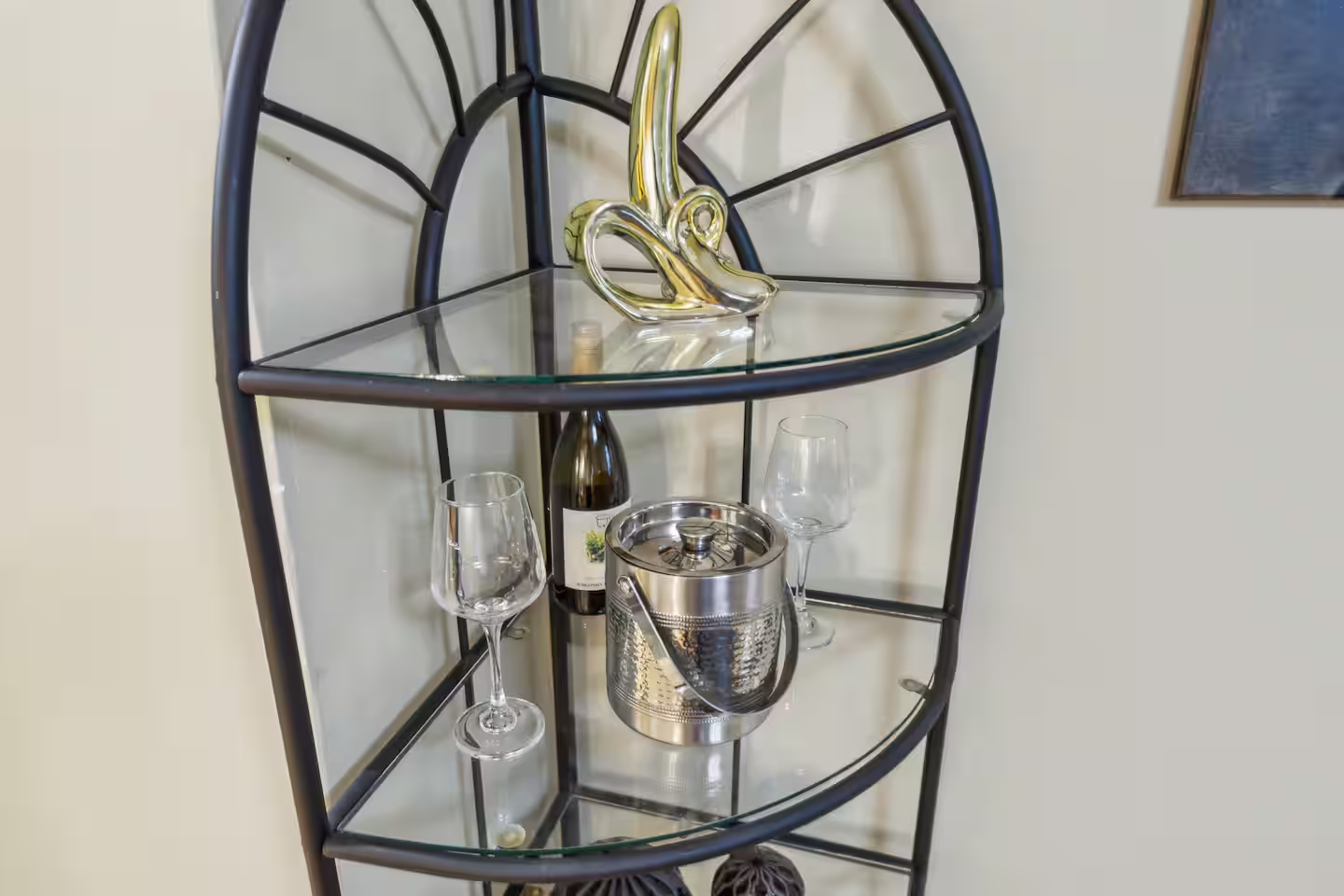 Milwaukee Bar Nook Wine Glasses